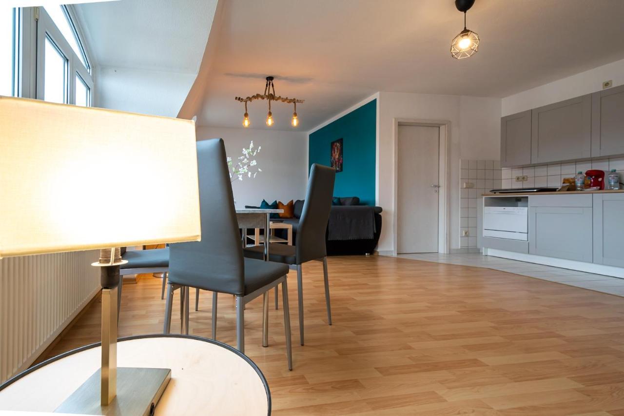 Ferienwohnung Loft 65 qm Netflix WLAN Boxspringbett bis 4 Pers Leipzig Exterior foto