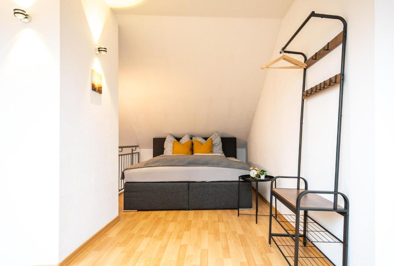 Ferienwohnung Loft 65 qm Netflix WLAN Boxspringbett bis 4 Pers Leipzig Exterior foto