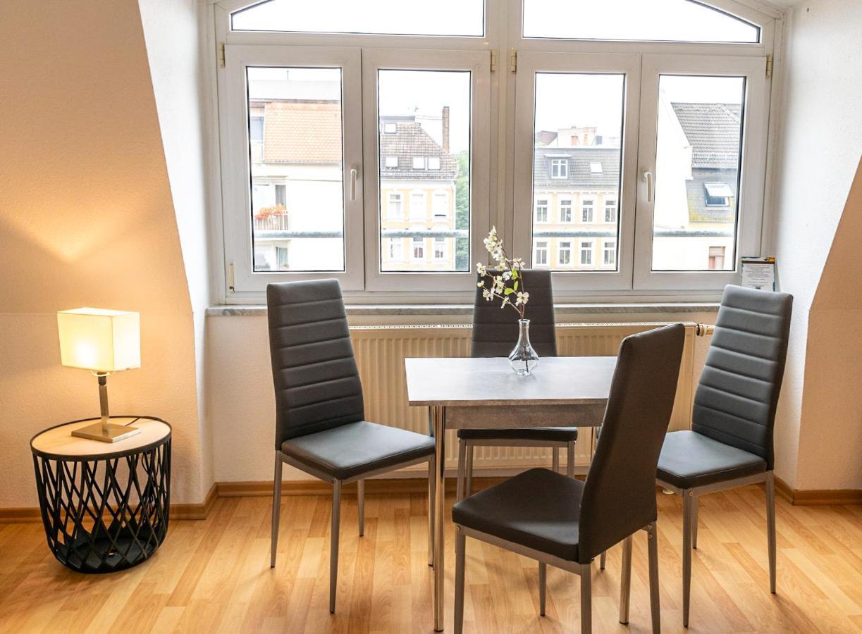 Ferienwohnung Loft 65 qm Netflix WLAN Boxspringbett bis 4 Pers Leipzig Exterior foto